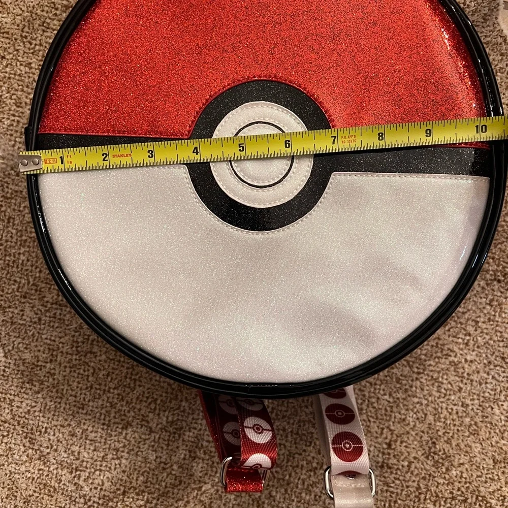 Pokémon Poké Ball Round Backpack - Red & White